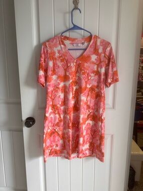 Isaac Mizrahi Pink and Orange Floral V-Neck Mini Dress